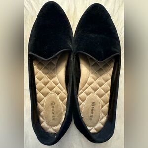 Birdies Heron in Black Velvet Loafers Flats. Size 8.5.